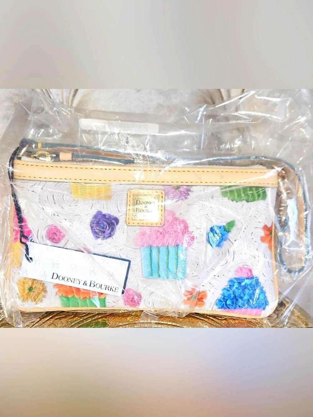 DOONEY & BOURKE Cupcake Print Wristlet